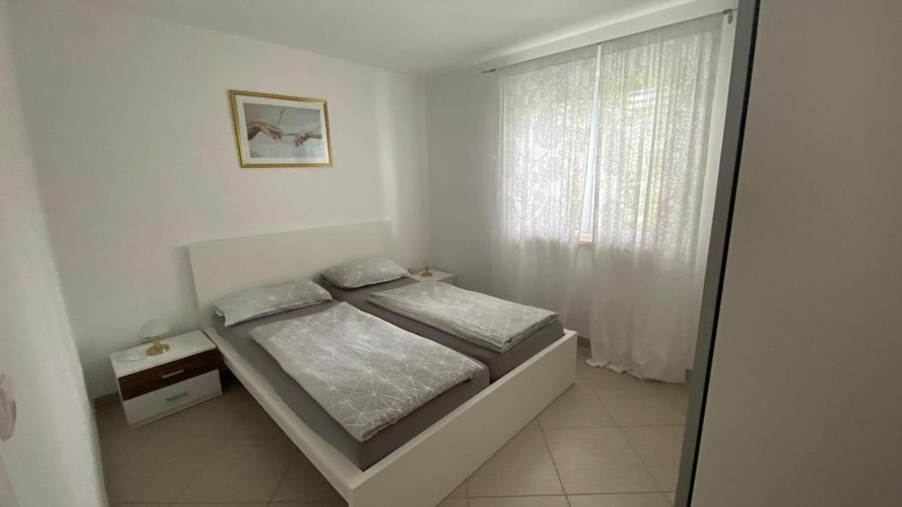 Vila Luca Island Krk / Malinska Exterior foto